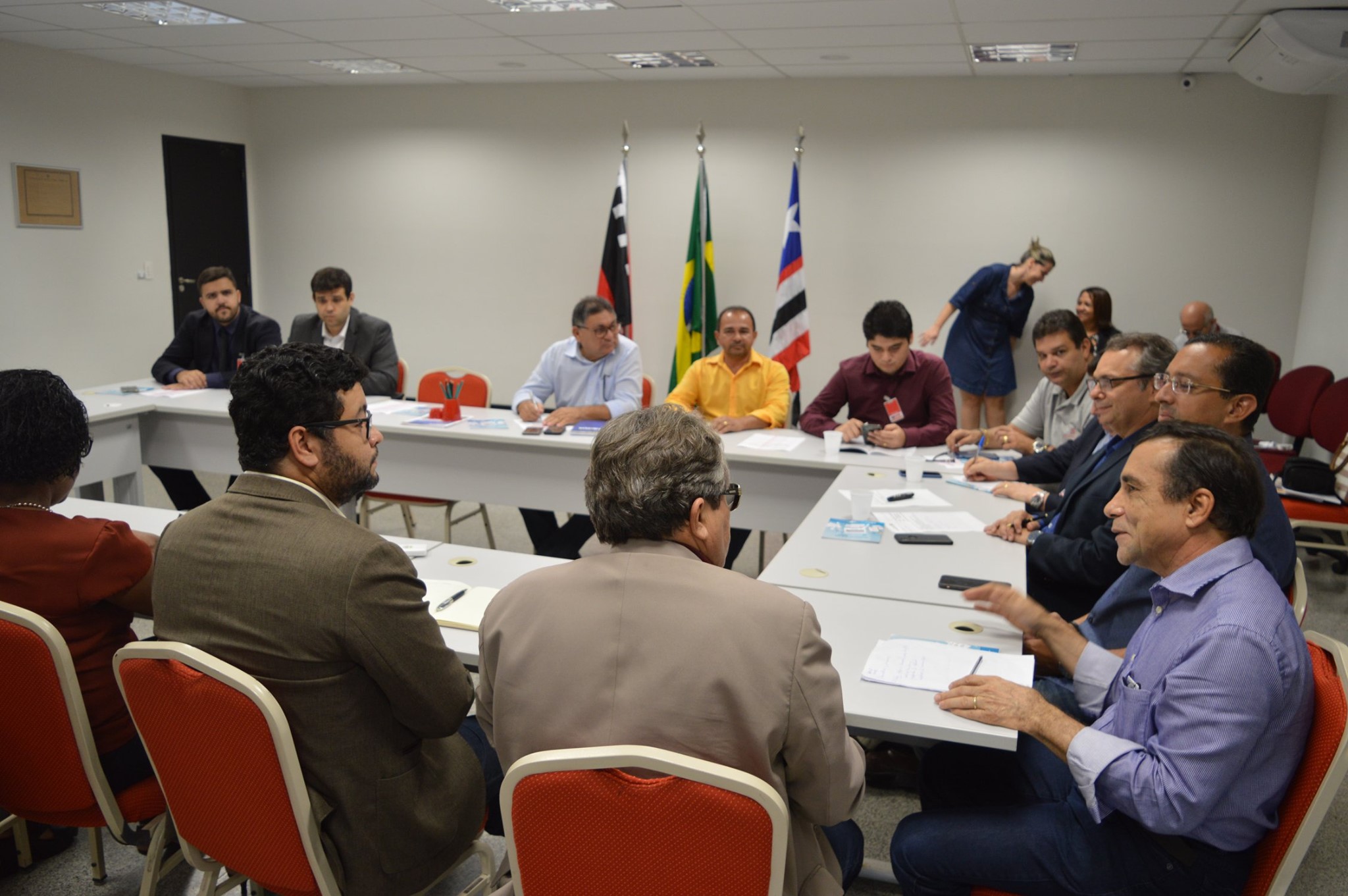Presidente do Conselho Temático de Micro e Pequenas Empresas, Celso Gonçalo, comandou  reunião   do COMPEM na Casa da Indústria