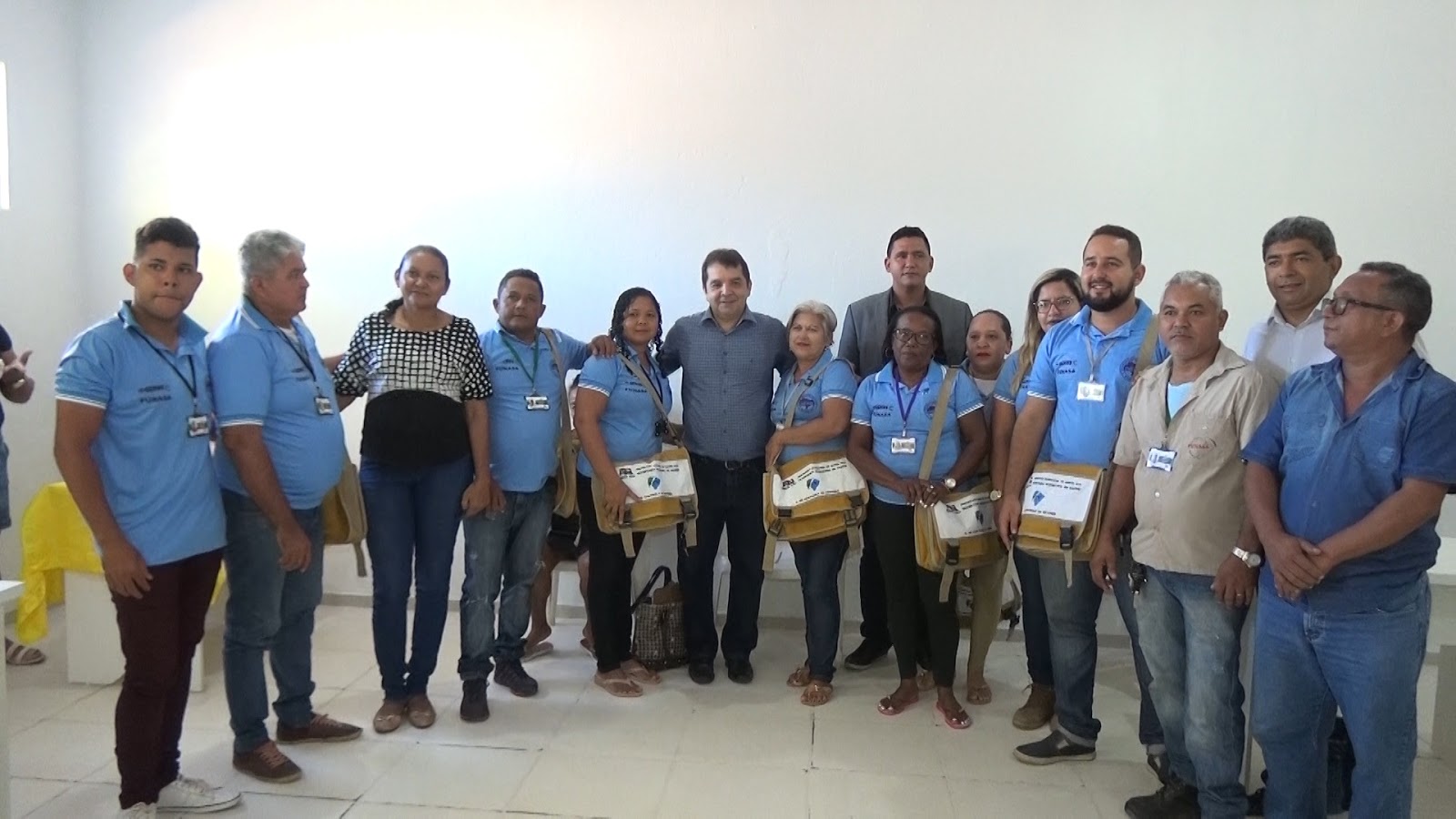 Prefeito Hilton Gonçalo entrega kits para agentes de endemias
