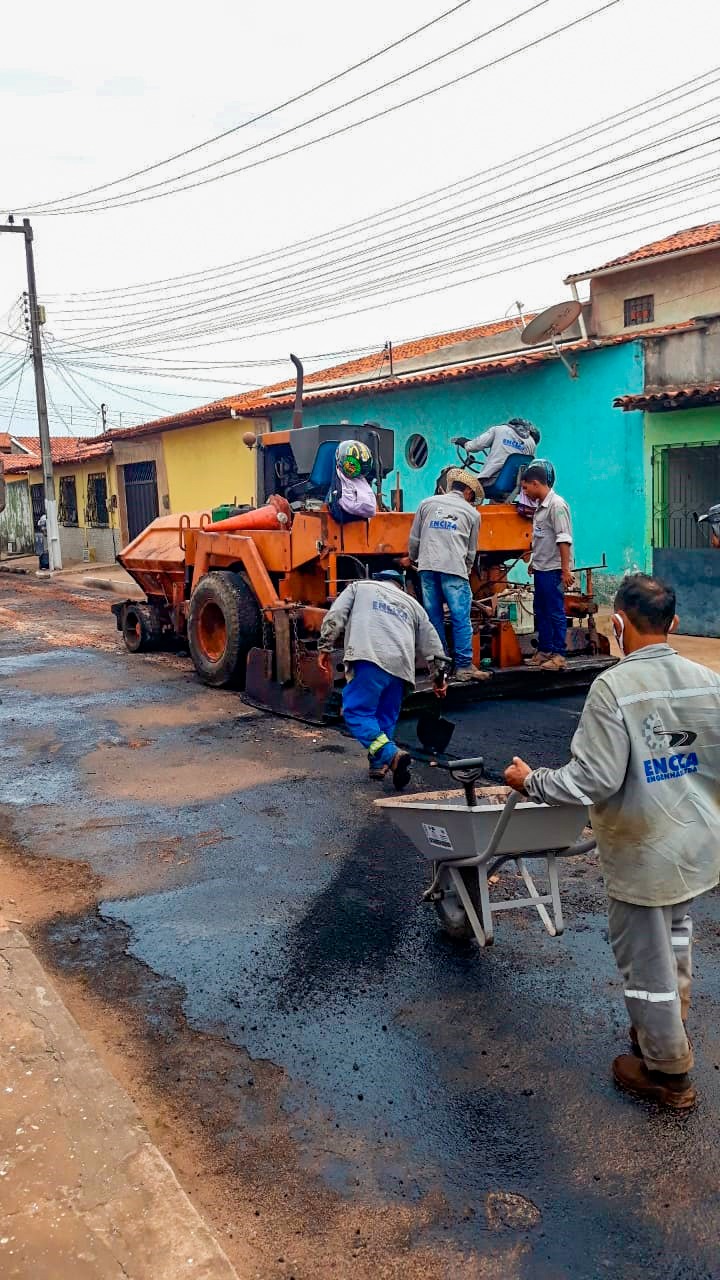 Paula Azevedo intensifica trabalhos de infraestrutura nos bairros Manaíra e Lima Verde…
