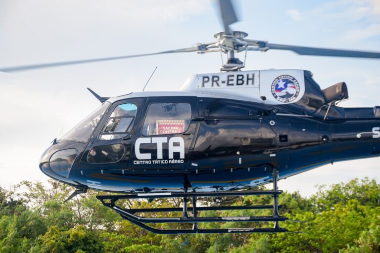 Vacinas-sao-levadas-aos-municipios-1