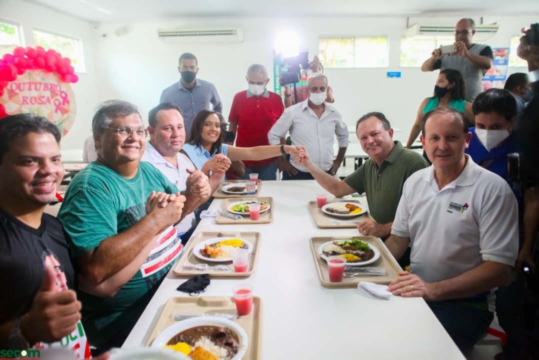Prefeito Luciano ao lado Governador Flávio Dino reabre Restaurante Popular de Pinheiro…