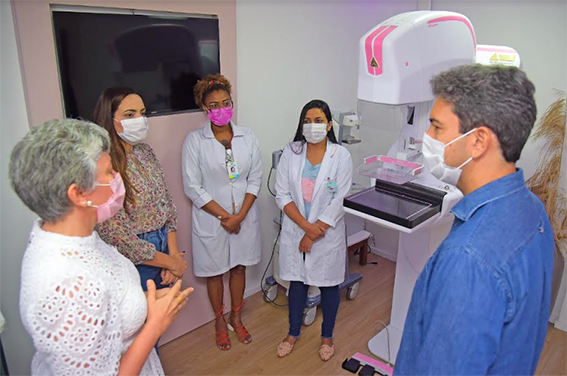 Eduardo Braide entrega novos equipamentos no ‘Hospital da Mulher’…