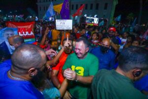 “Ganha o Maranhão, o Brasil e a democracia”, parabeniza Brandão por vitória de Lula…