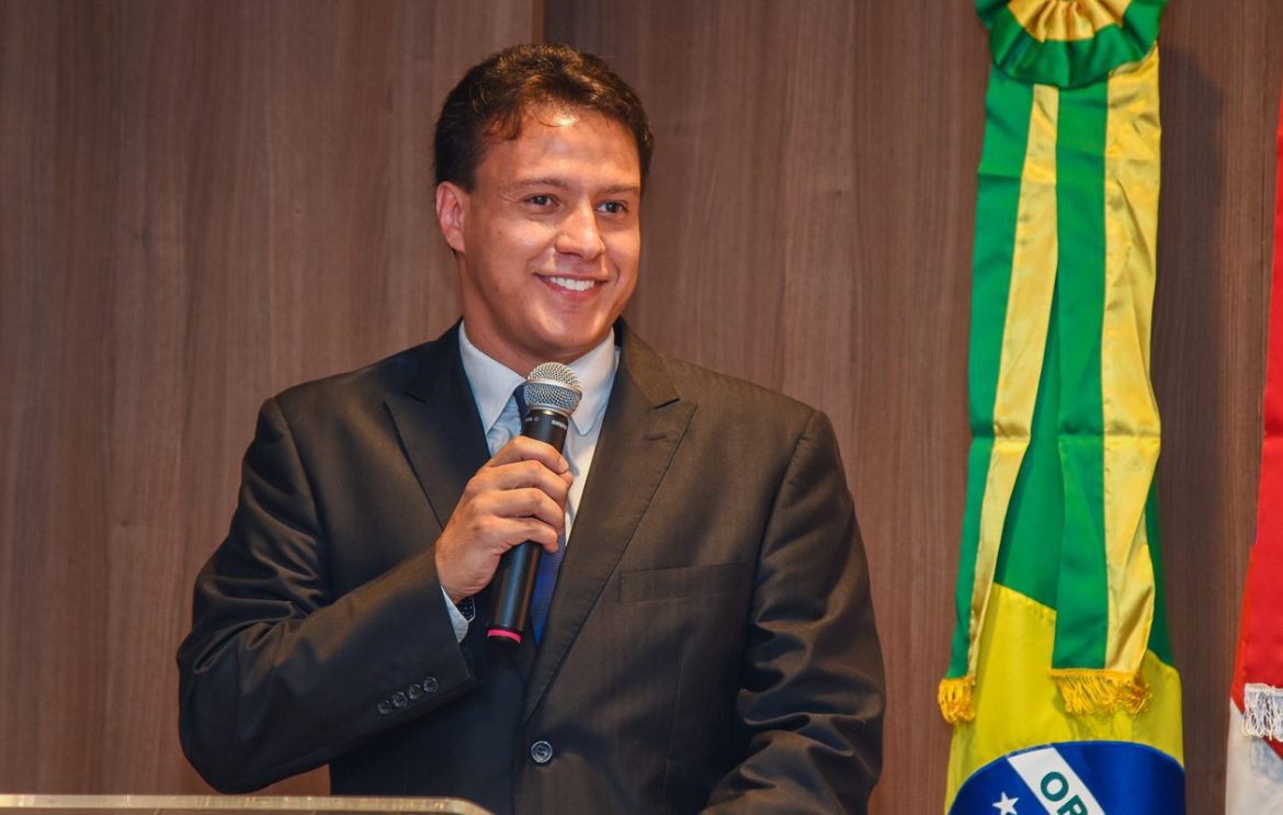 Governador interino Felipe Camarão entrega obras de esporte e lazer nesta terça…