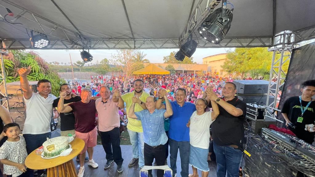 Pré-candidato de Iracema em Vargem Grande une oposição em festa de aniversário…