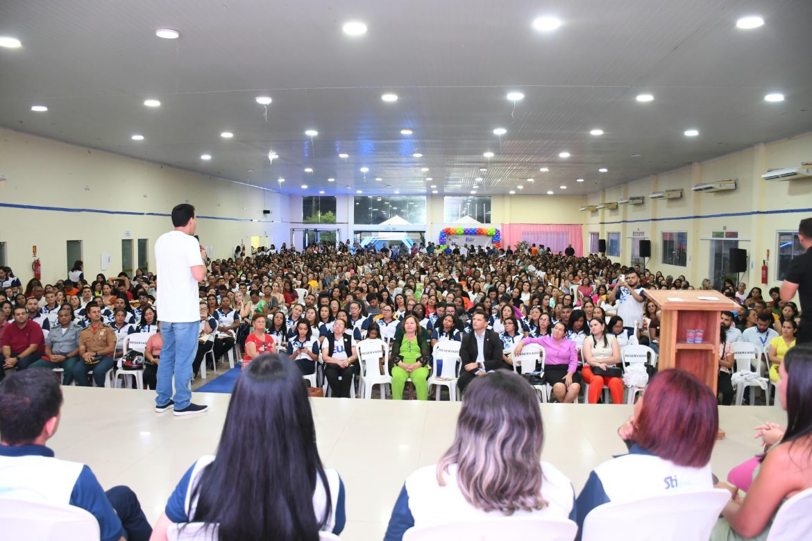 Vice-governador Felipe Camarão dialoga com classe empresarial de Santa Inês e região…