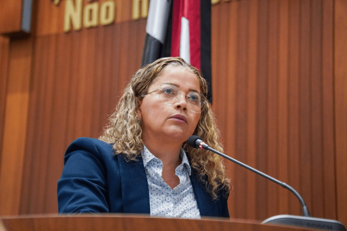 Mical aconselha Brandão a ficar no governo: ‘Se sair, será alvo de perseguição’…
