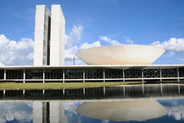 ‘Luz Vermelha’ – Maioria dos deputados federais não acreditam mais no Governo Lula…
