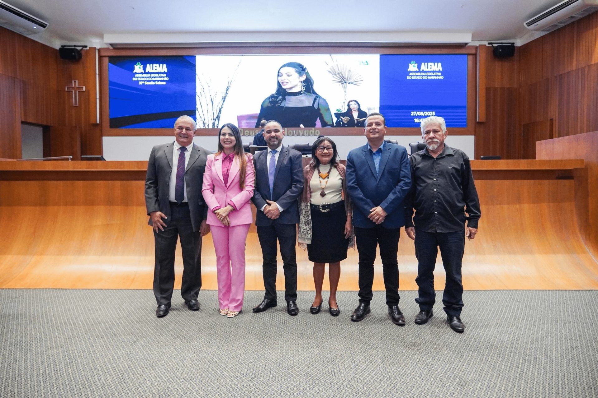 Em sessão solene, Alema faz homenagem aos 36 anos Sinproesemma …