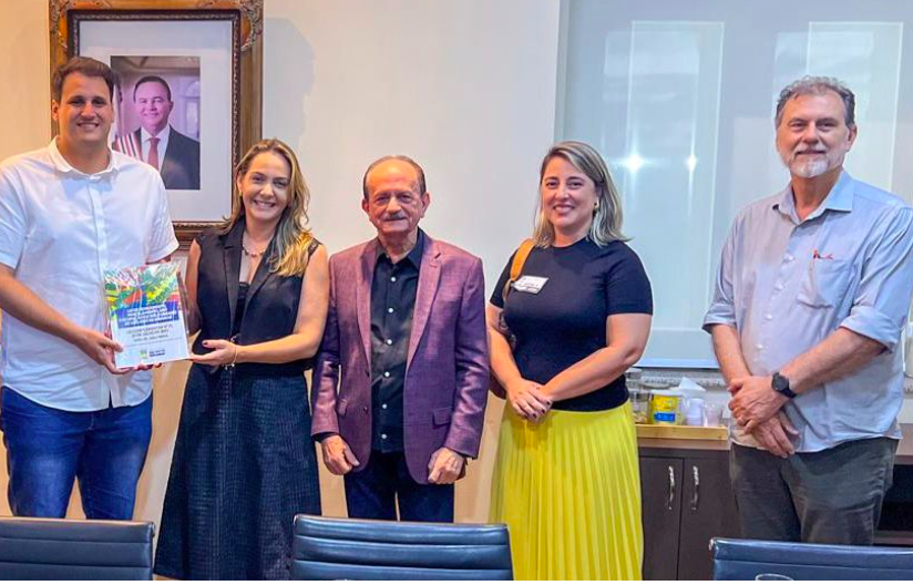 São José de Ribamar – Dr. Julinho apresenta Nova Lei de Zoneamento a Orleans Brandão…