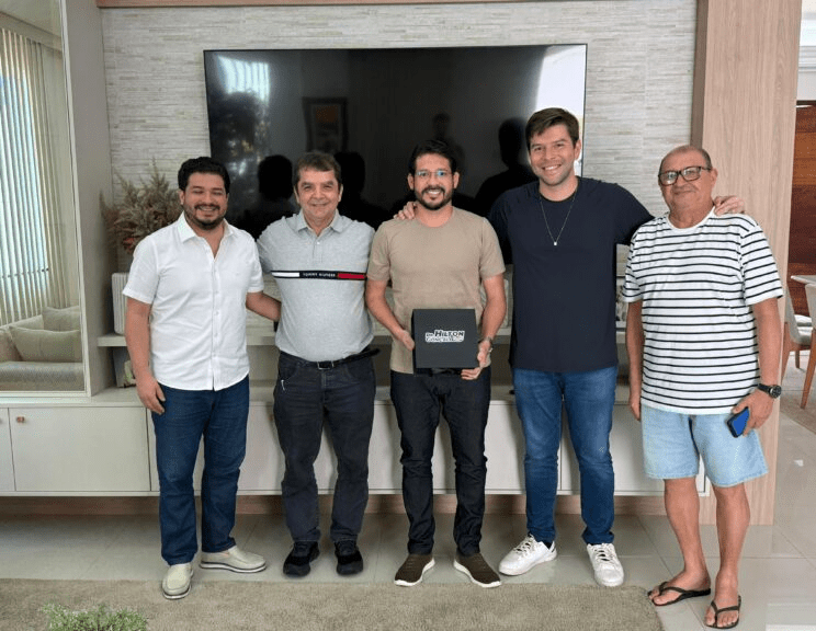 Cajapió – Prefeito declara apoio à pré-candidatura de Hilton Gonçalo ao Senado; Vereador de São Luís também participa do encontro…