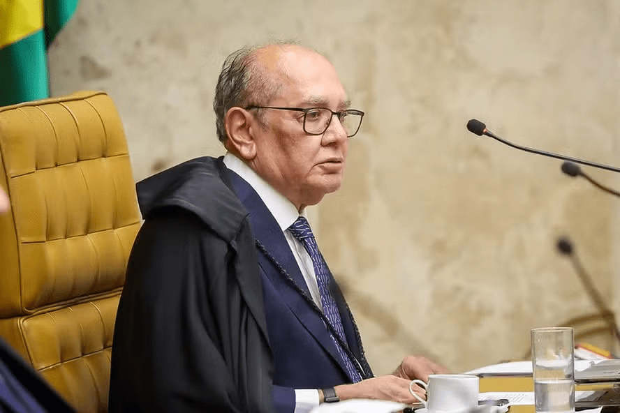 Gilmar Mendes tira prerrogativa do Senado e determina que somente PGR pode pedir impeachment de ministros do STF…