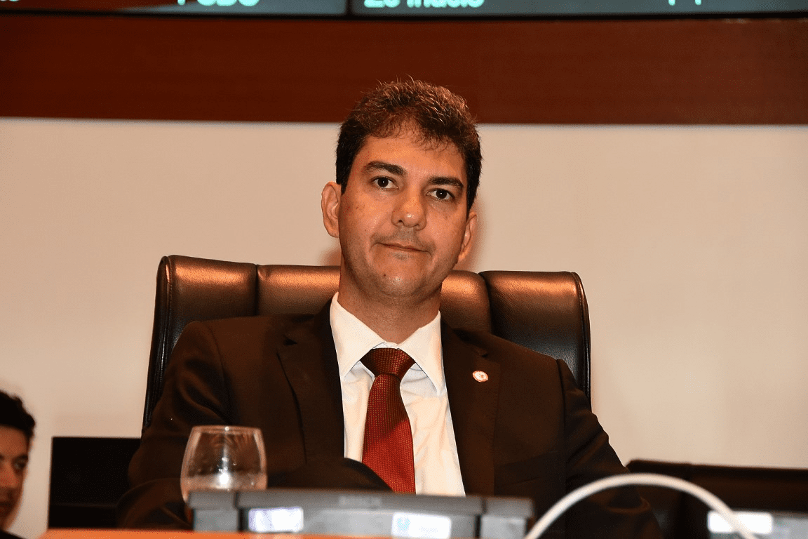 Falta de grandes obras para apresentar ao Maranhão vira dilema para Braide…